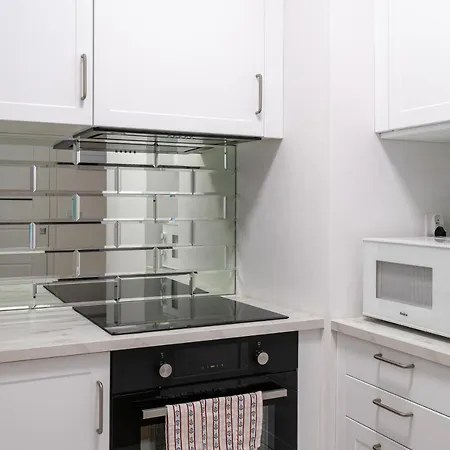 Modern Space Glamour Apartment *