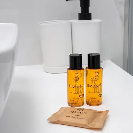 Modern Space Glamour By Bookinghost * Warschau